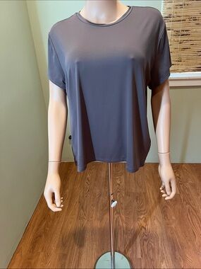H&M Relaxed Short Sleeve Crewneck Women's Top  Taupe color Size XXL